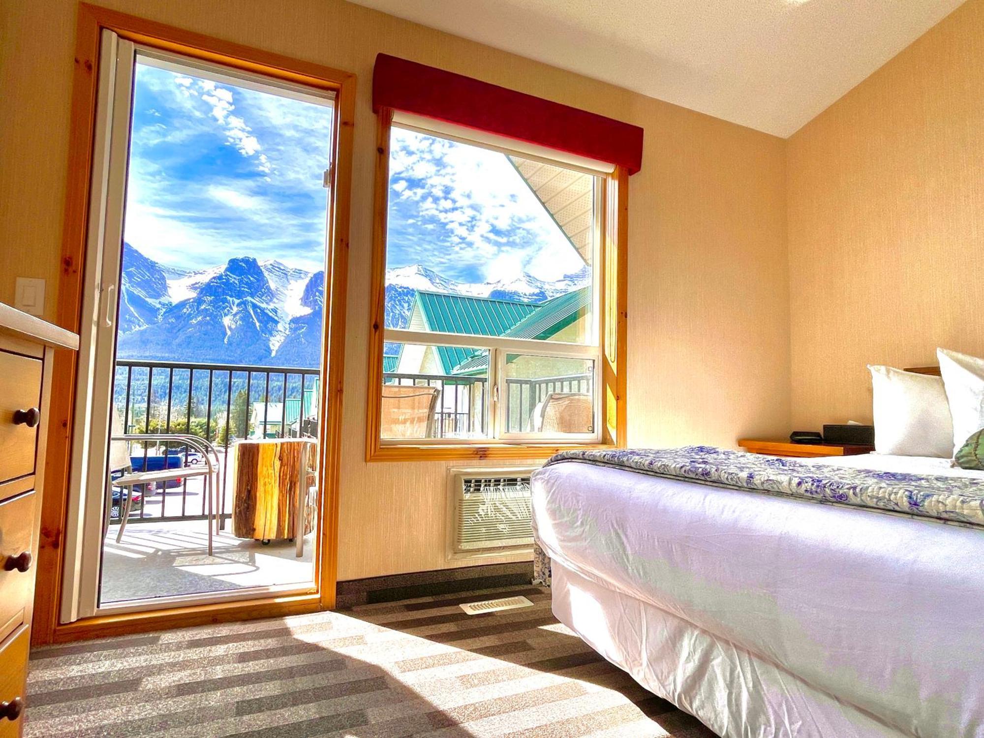Mountainview -Privatechalet Sleep7- 5Min To Dt Vacation Home キャンモア エクステリア 写真